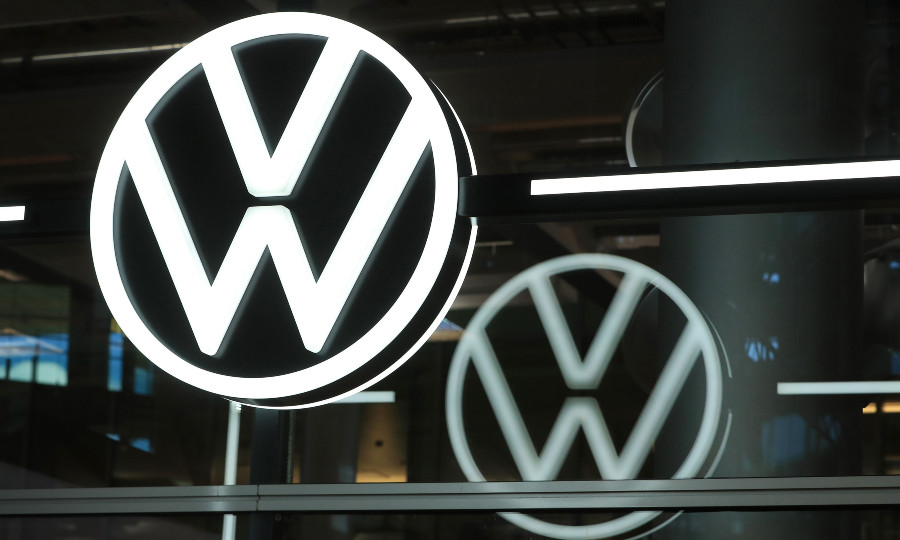 VW logo lit up B web