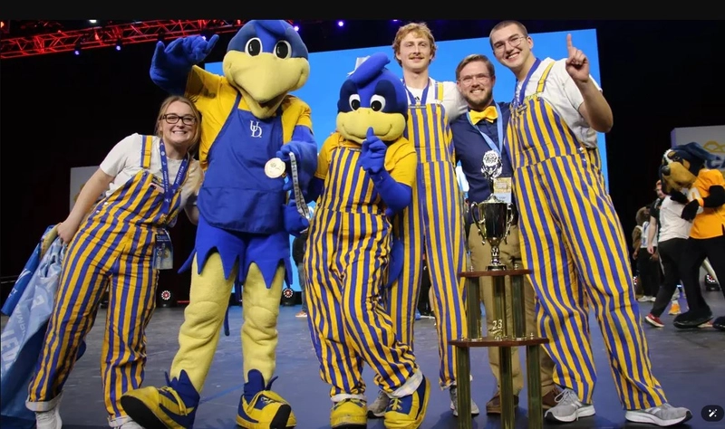 sports mascots